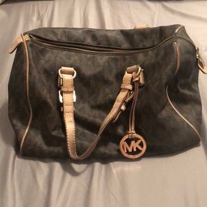 Michael Kors purse